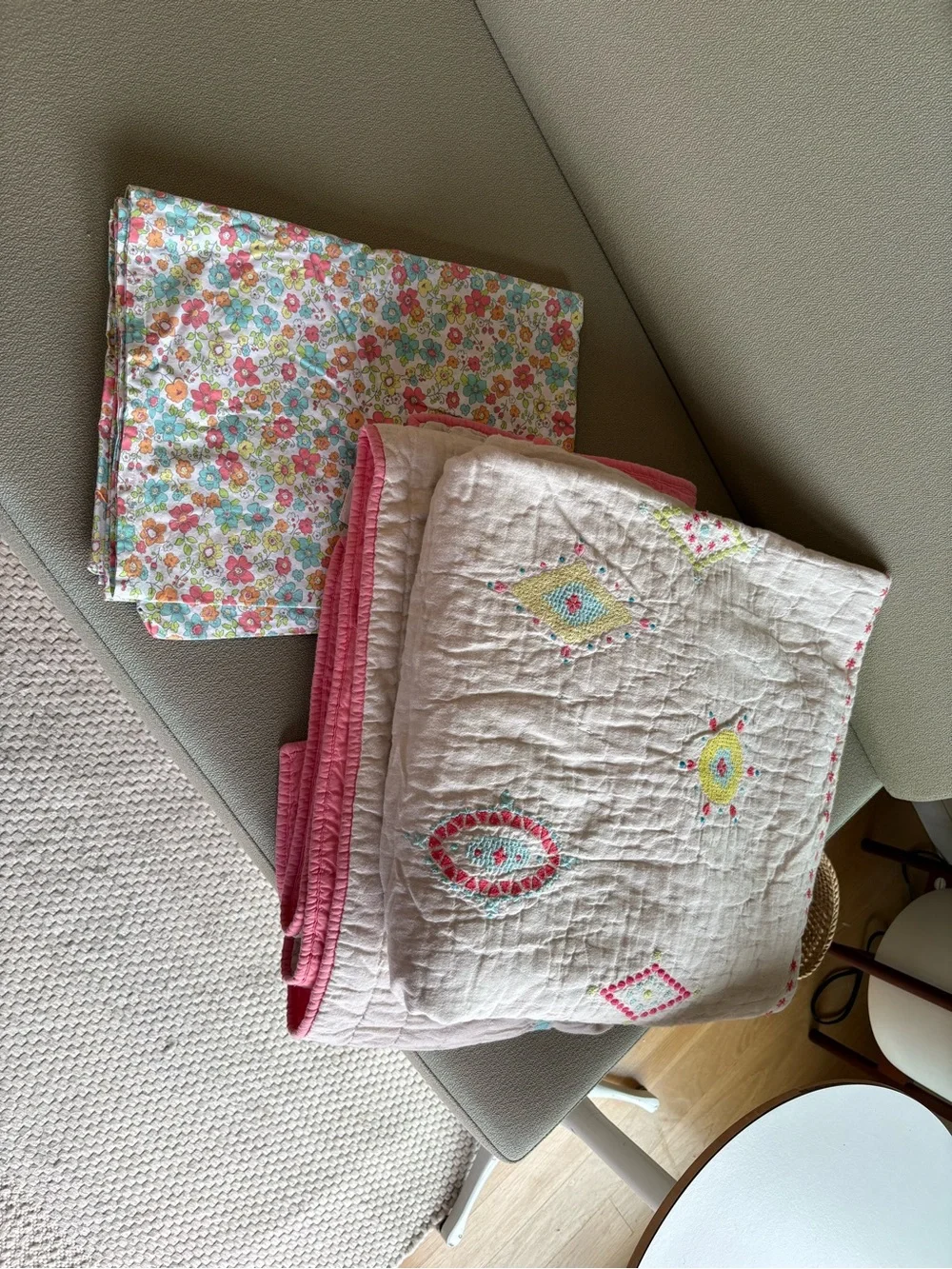 Jenni Kayne x Pottery Barn Kids / Quilt and complete sheet set (Twin size)